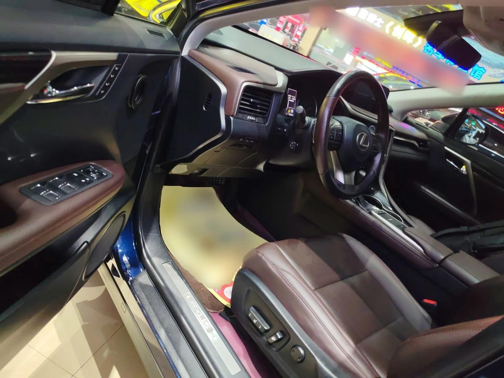 Lexus RX 2020 Facelifted 300 4x4 Elegant Edition — миниатюра 18