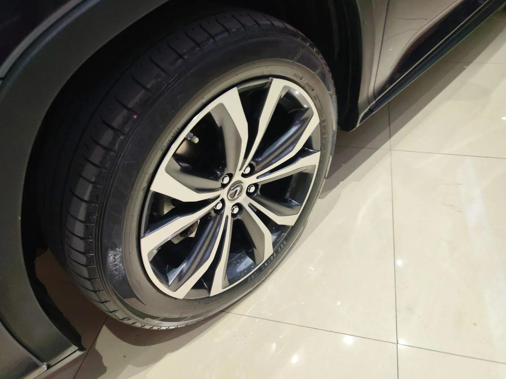 Lexus RX 2020 Facelifted 300 4x4 Elegant Edition — миниатюра 9