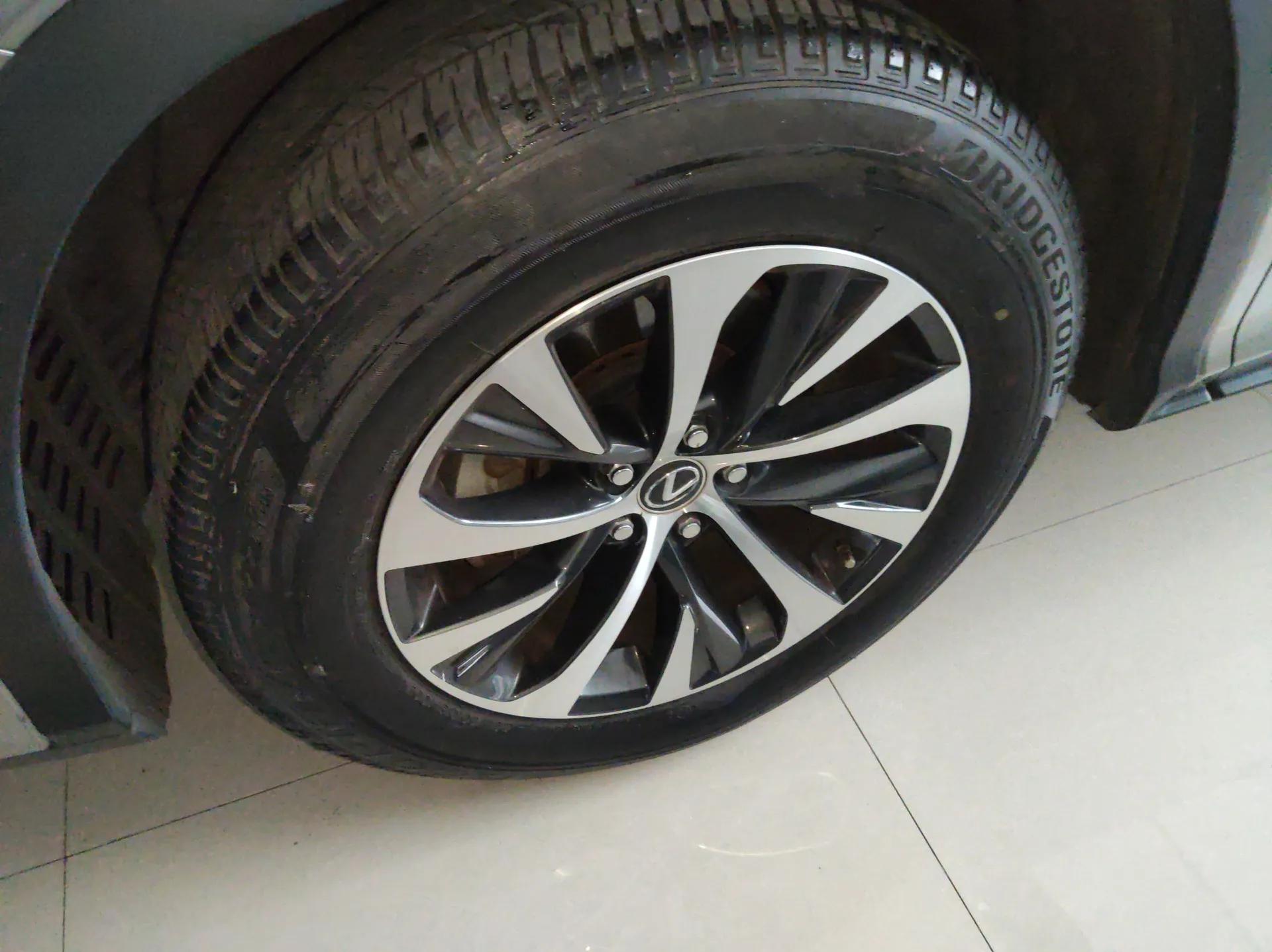 Lexus RX 2020 Revised Version 300 Two-Wheel Drive Elite Edition — миниатюра 8