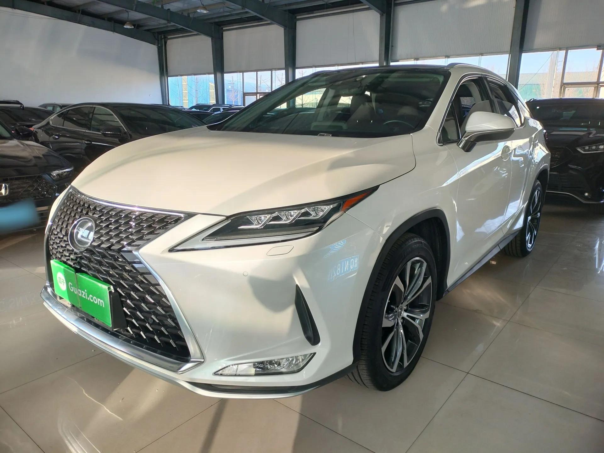 Lexus RX 2020 Facelifted 300 4x4 Elegant Edition — миниатюра 1