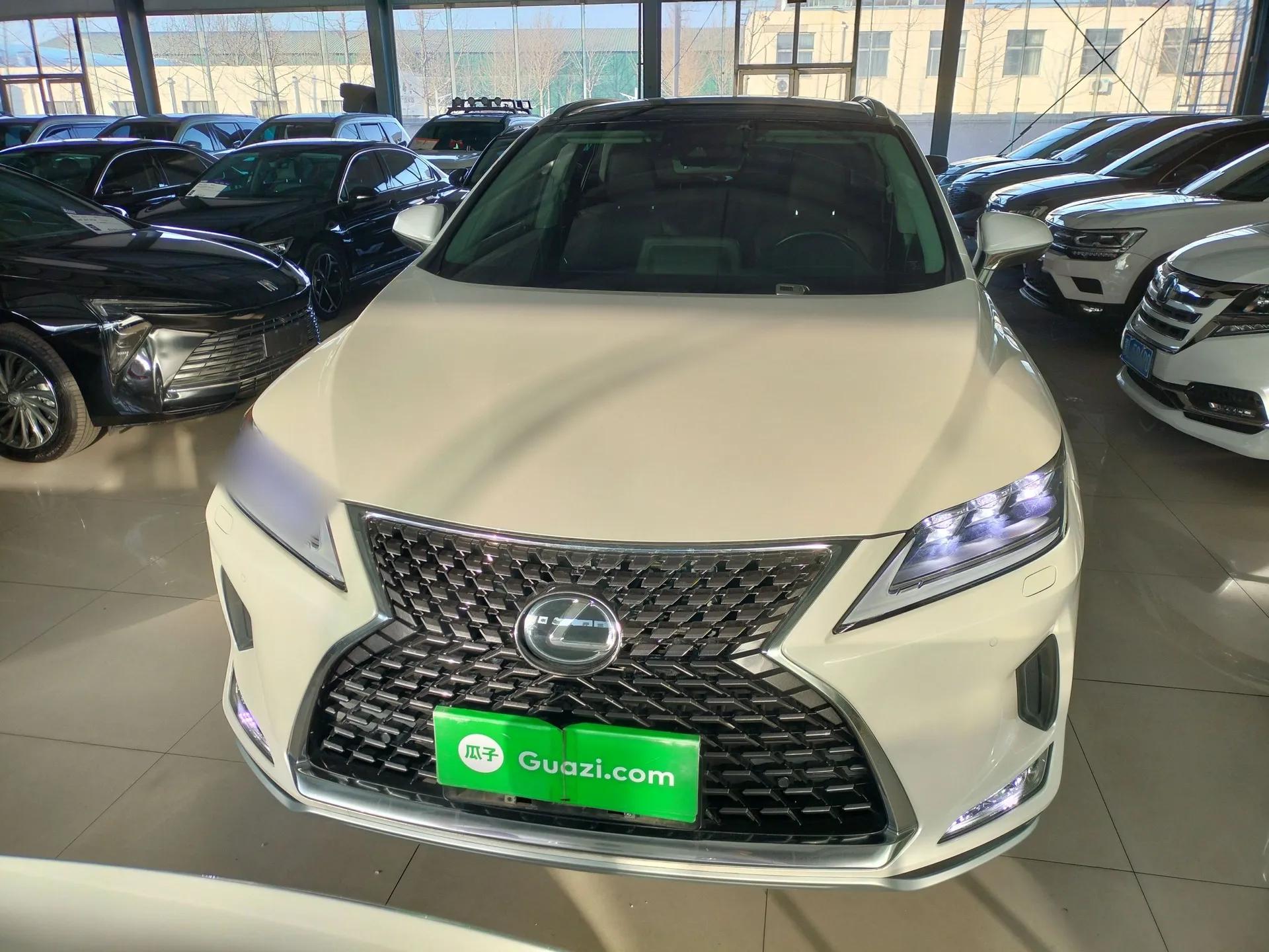 Lexus RX 2020 Facelifted 300 4x4 Elegant Edition — миниатюра 2