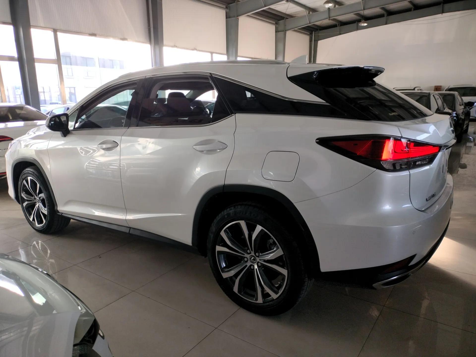 Lexus RX 2020 Facelifted 300 4x4 Elegant Edition — миниатюра 4