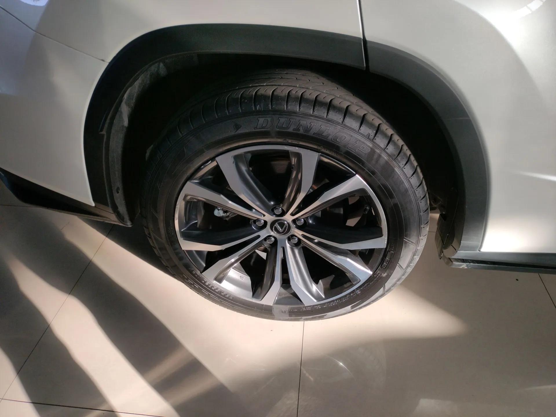 Lexus RX 2020 Facelifted 300 4x4 Elegant Edition — миниатюра 10