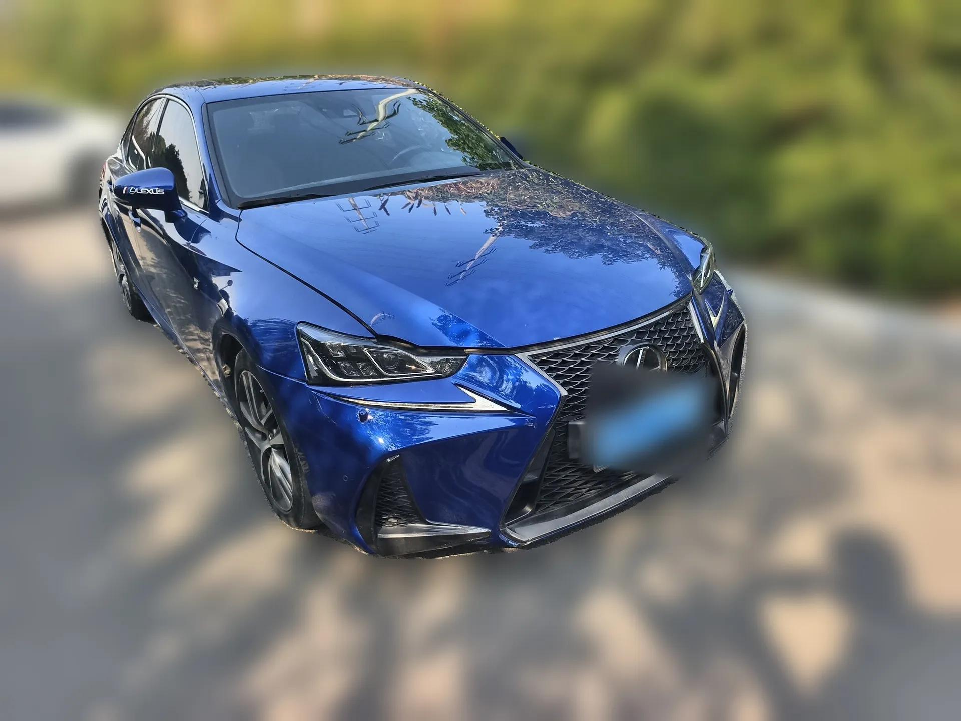 Lexus IS 2017 300 F SPORT Edition — миниатюра 3