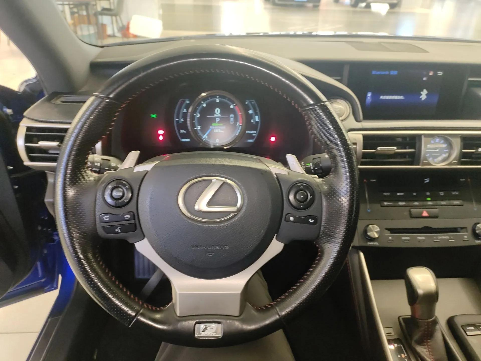 Lexus IS 2015 200t F SPORT — миниатюра 13