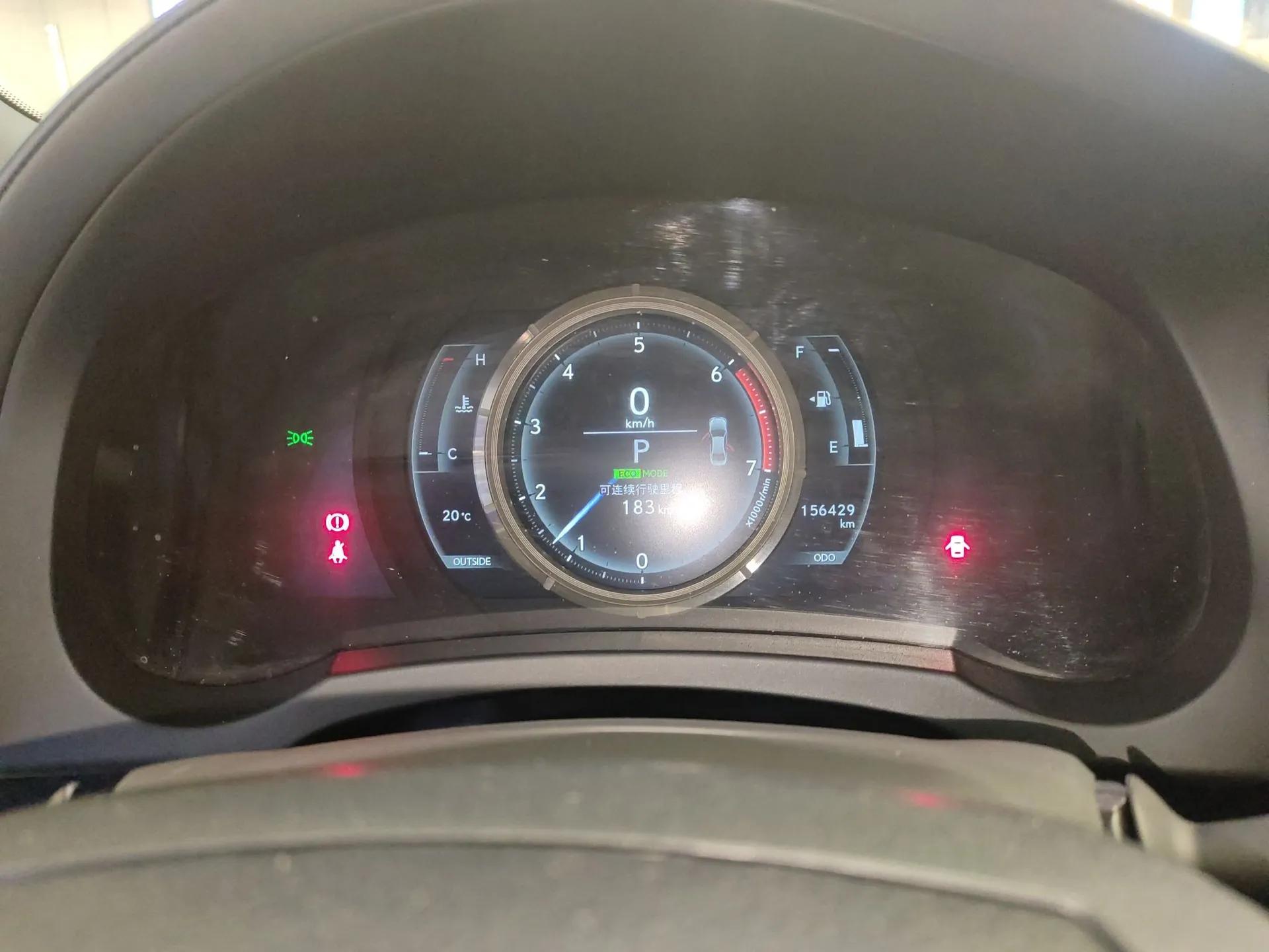 Lexus IS 2015 200t F SPORT — миниатюра 14