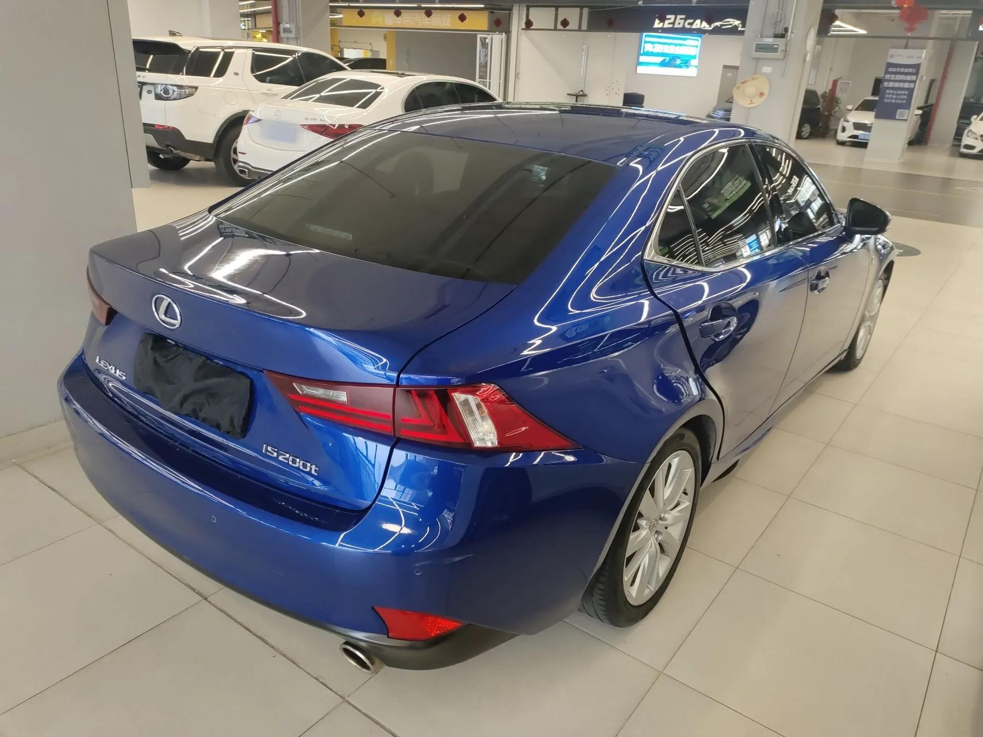 Lexus IS 2015 200t F SPORT — миниатюра 4