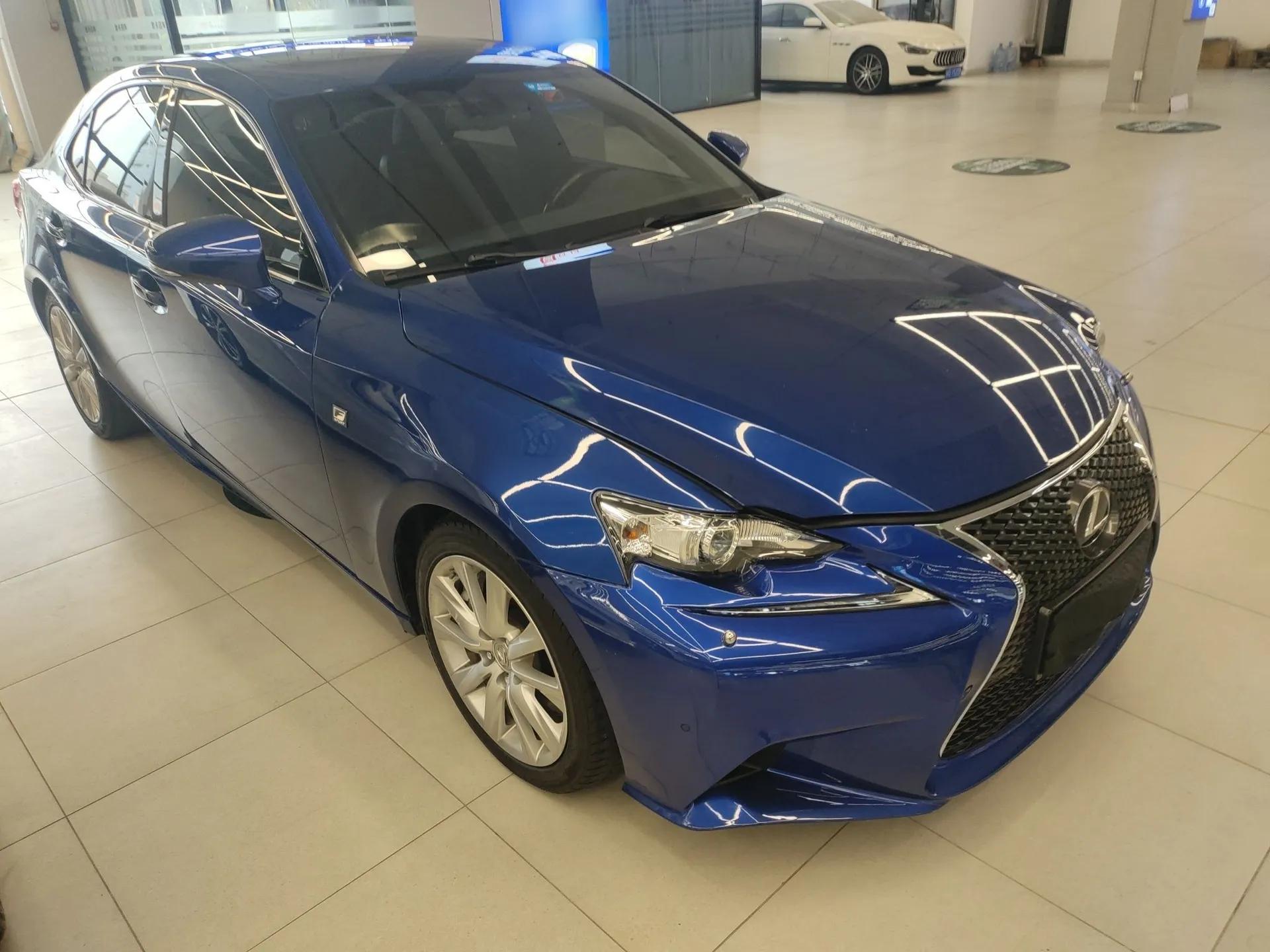 Lexus IS 2015 200t F SPORT — миниатюра 6
