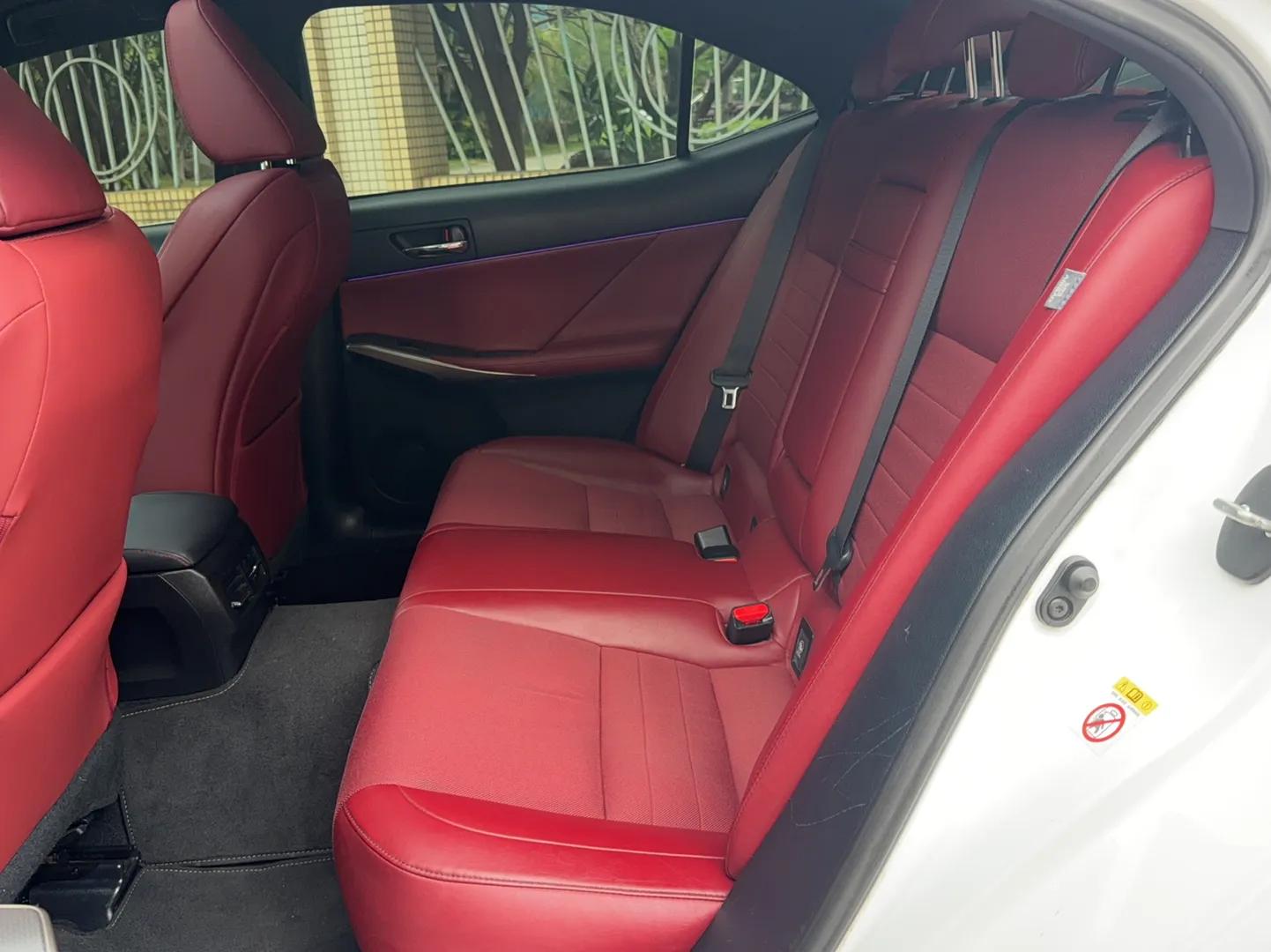 Lexus IS 2015 200t F SPORT — миниатюра 18
