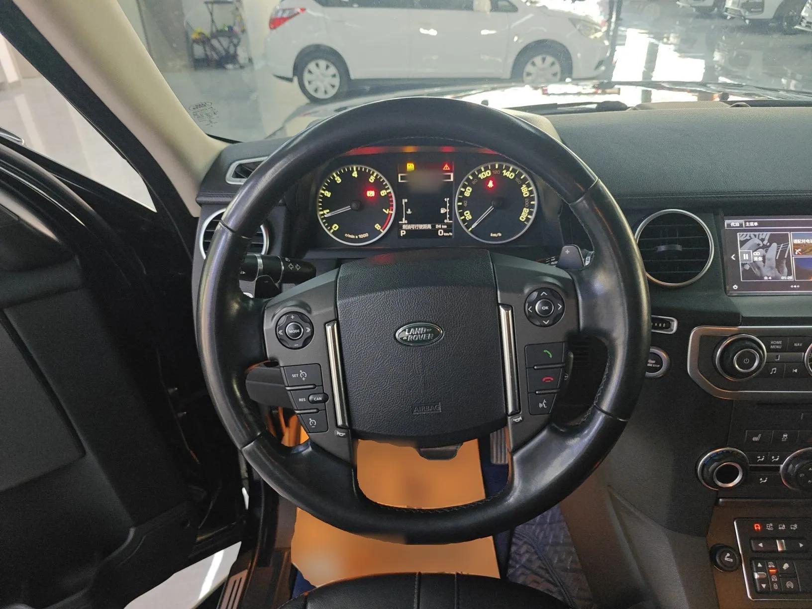 Land Rover Discovery 2016 3.0 SC V6 SE — миниатюра 14