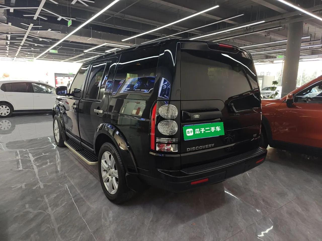Land Rover Discovery 2016 3.0 SC V6 SE — миниатюра 4