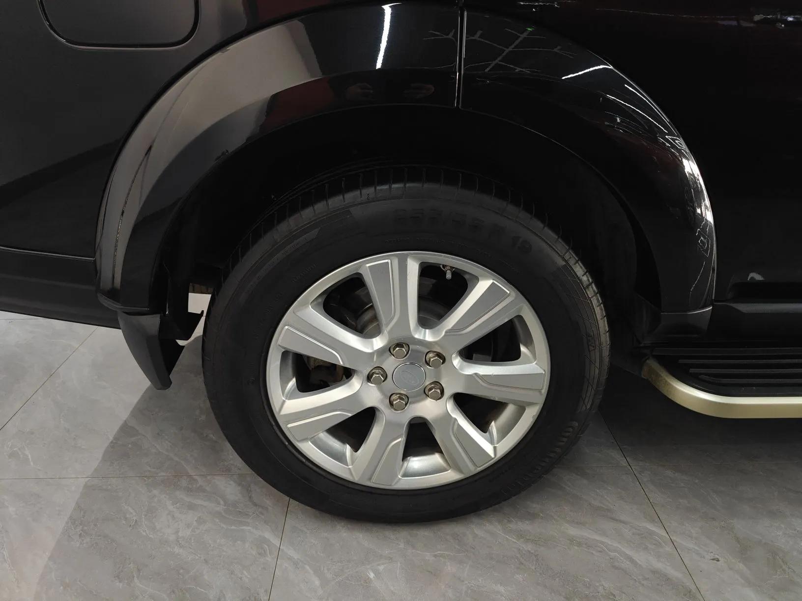 Land Rover Discovery 2016 3.0 SC V6 SE — миниатюра 10