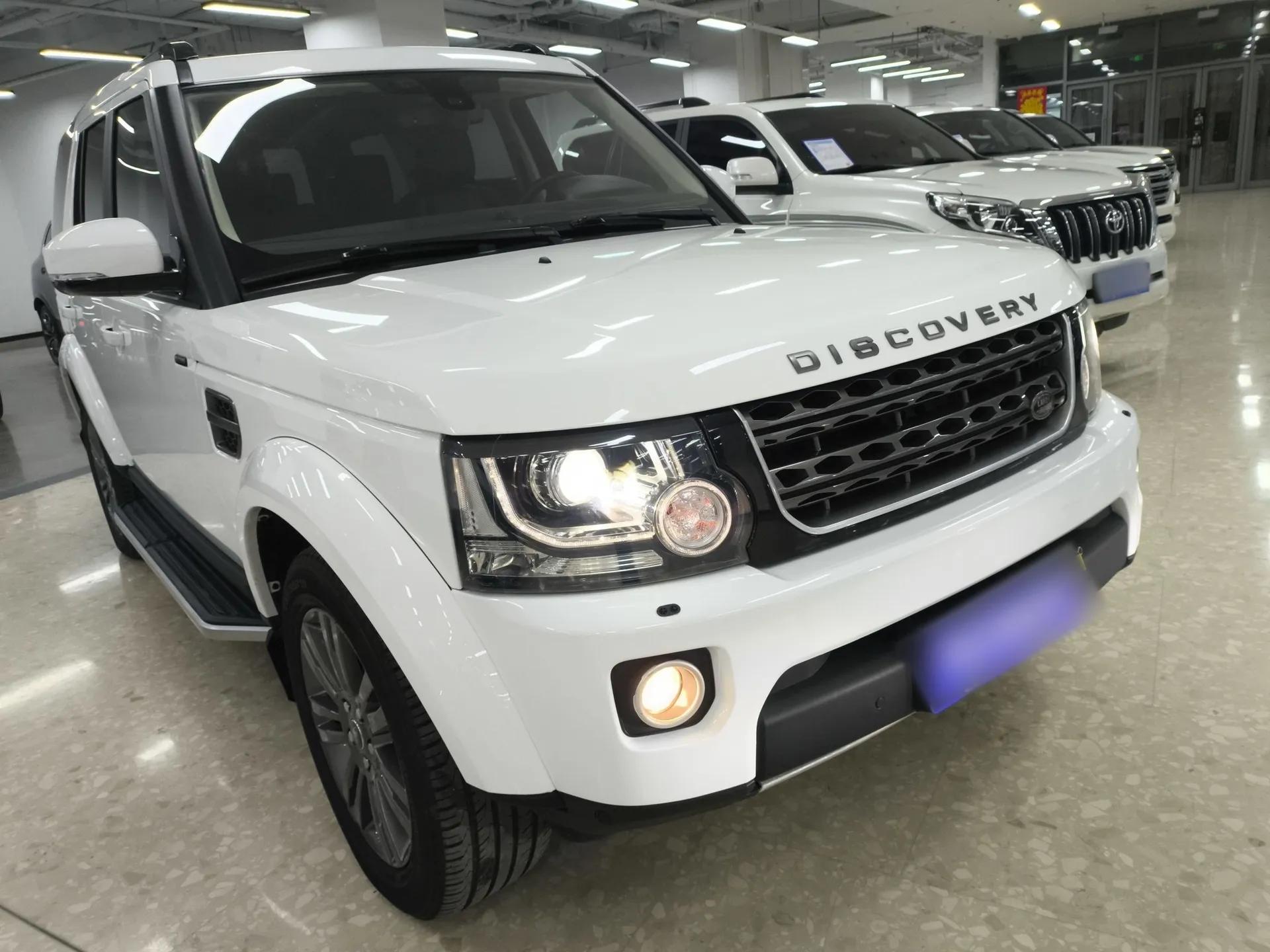 Land Rover Discovery 2016 3.0 SC Obsidian Black Heritage Edition HSE — миниатюра 3
