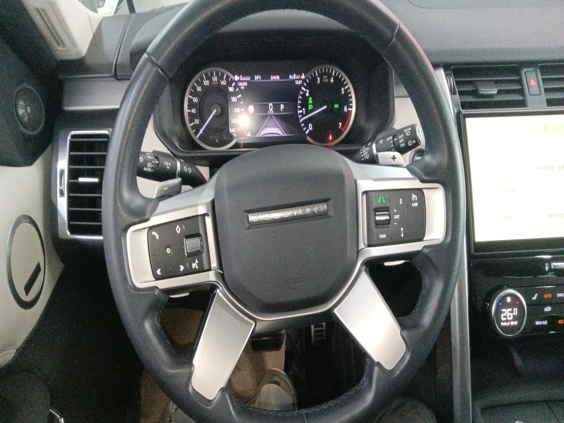 Land Rover Discovery 2023 Revised Version 360 PS R-Dynamic S — миниатюра 13