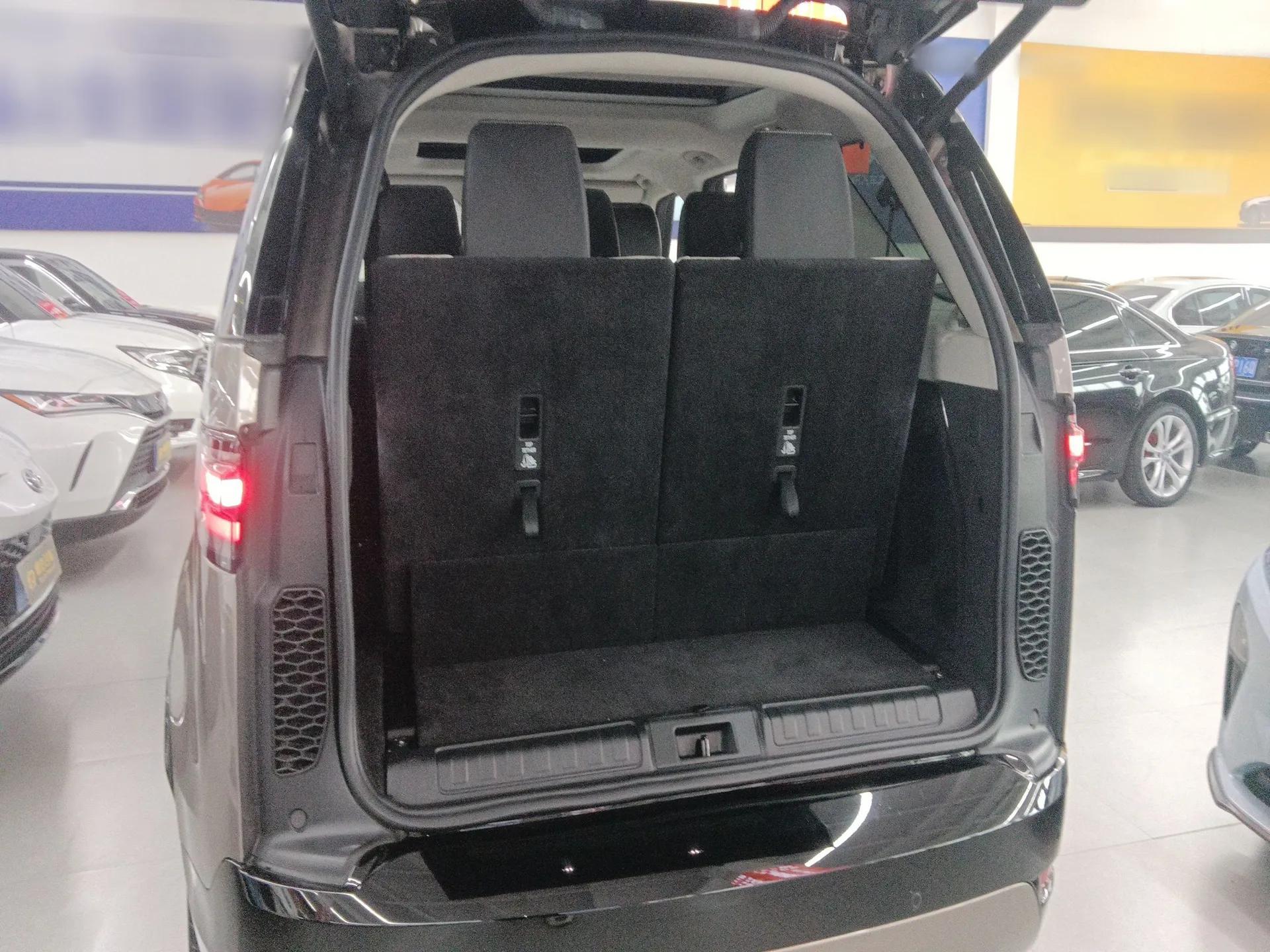 Land Rover Discovery 2023 Revised Version 360 PS R-Dynamic S — миниатюра 21