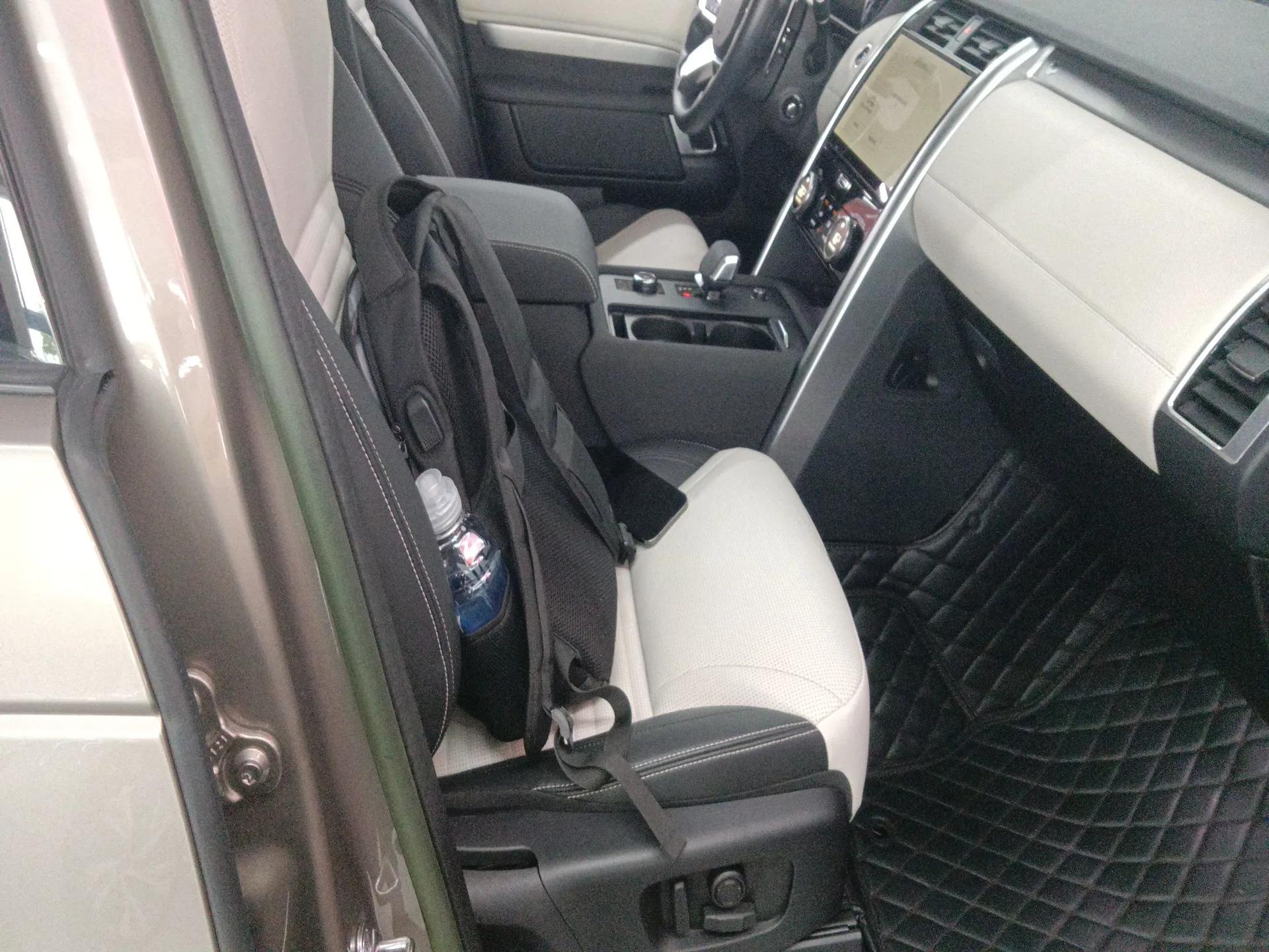 Land Rover Discovery 2023 Revised Version 360 PS R-Dynamic S — миниатюра 23