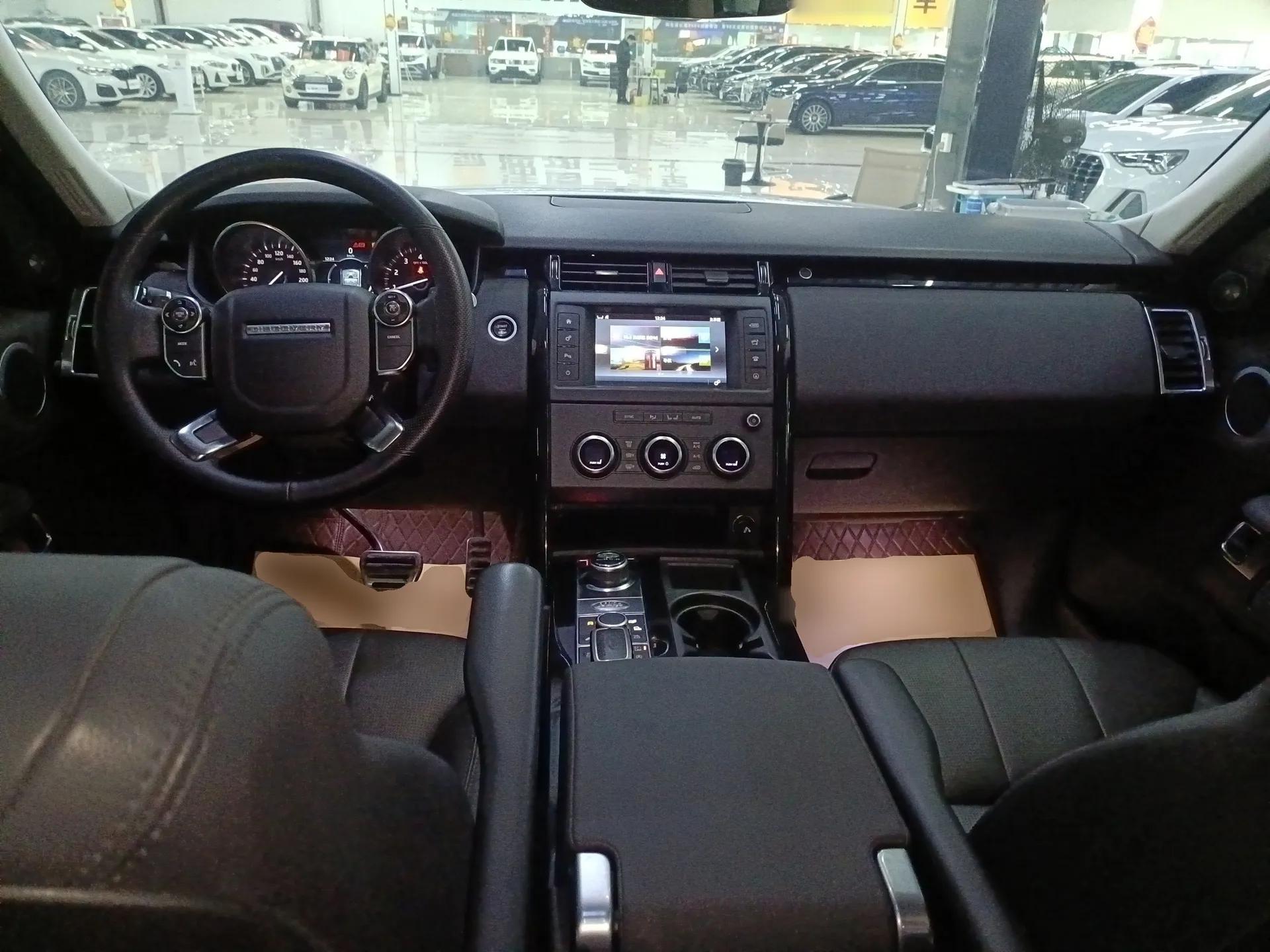 Land Rover Discovery 2017 3.0 SC V6 SE — миниатюра 12