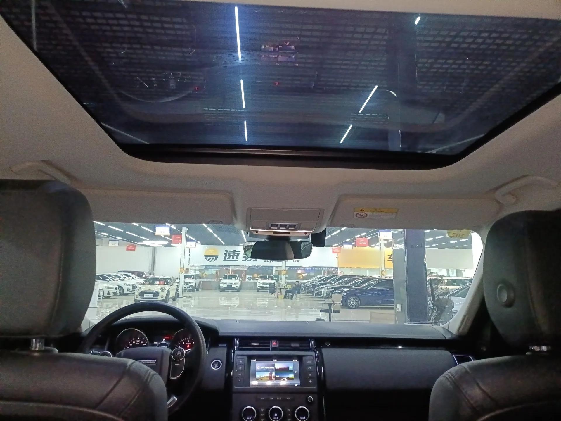 Land Rover Discovery 2017 3.0 SC V6 SE — миниатюра 20
