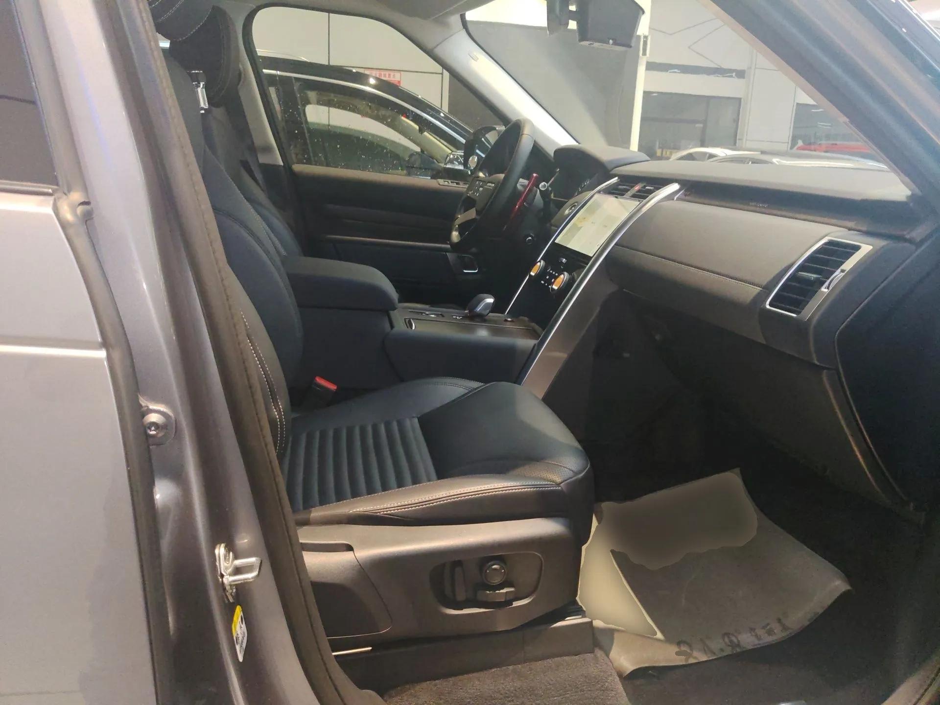 Land Rover Discovery 2023 300PS S — миниатюра 23