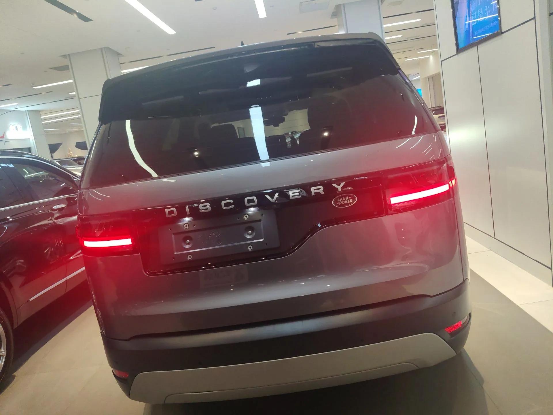 Land Rover Discovery 2023 300PS S — миниатюра 5