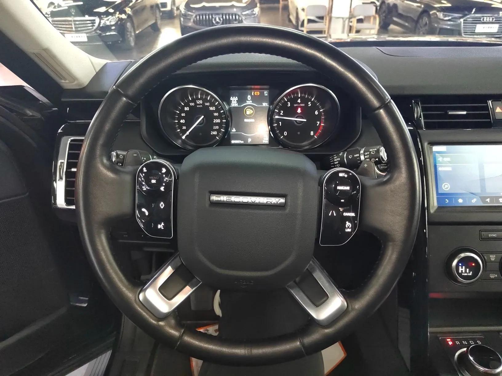 Land Rover Discovery 2019 3.0 SC V6 SE — миниатюра 10
