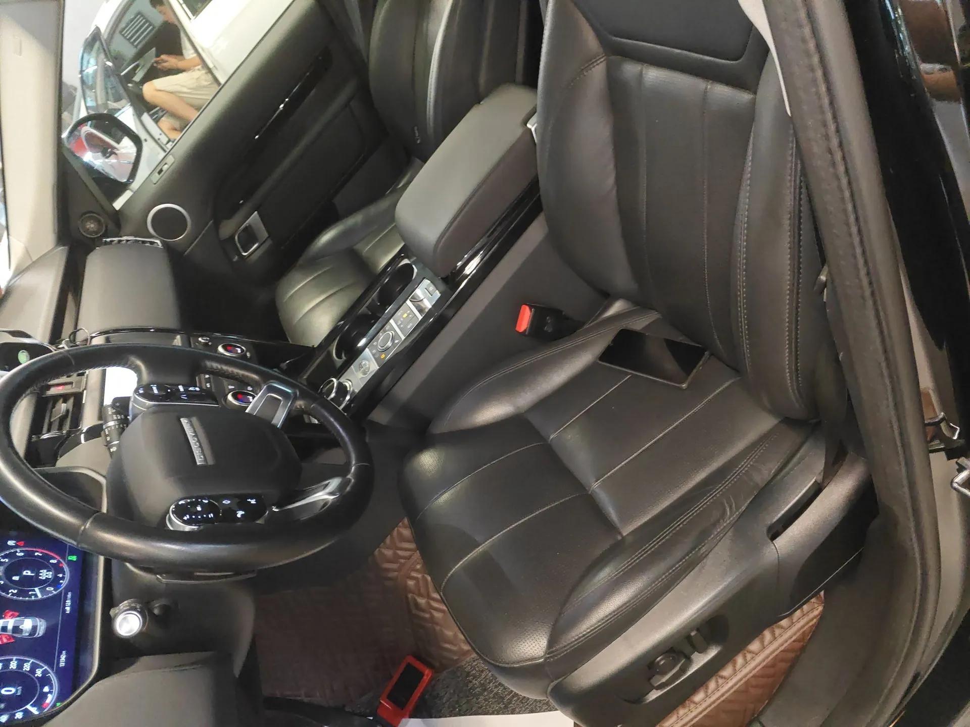 Land Rover Discovery 2020 3.0 SC V6 SE — миниатюра 18