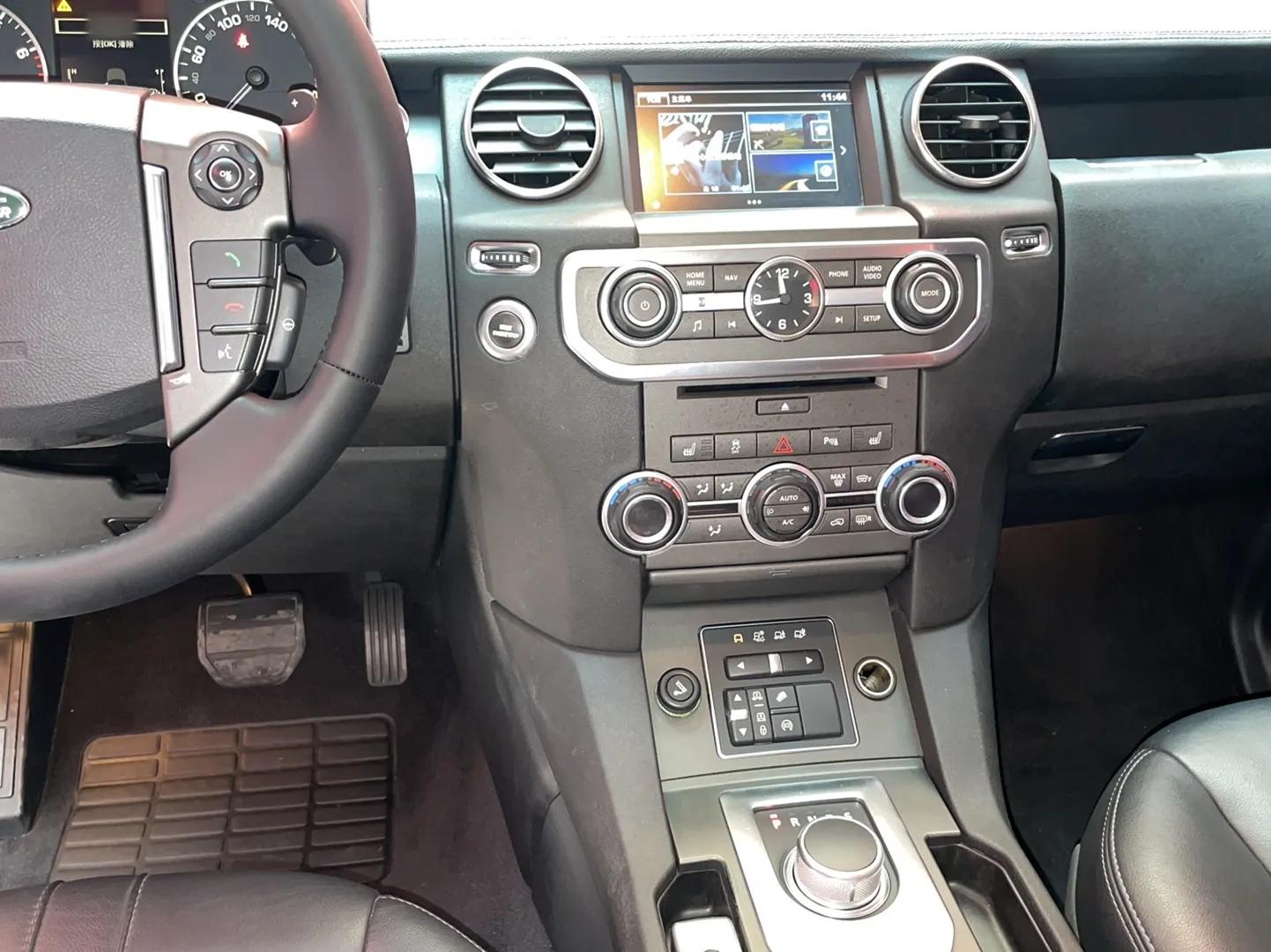 Land Rover Discovery 2016 3.0 SC Obsidian Black Heritage Edition SE — миниатюра 24