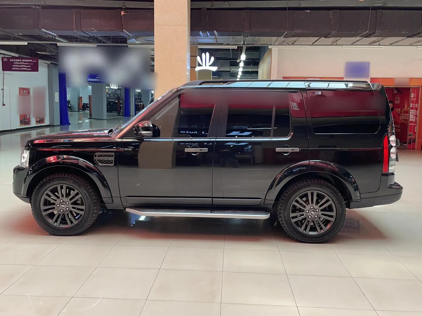 Land Rover Discovery 2016 3.0 SC Obsidian Black Heritage Edition SE — миниатюра 7