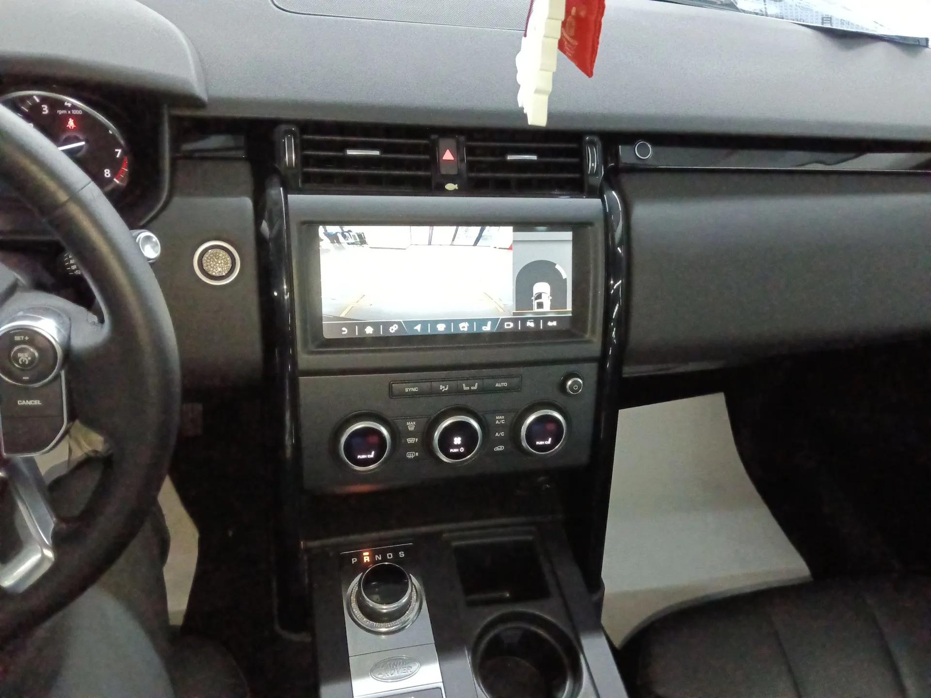 Land Rover Discovery 2018 3.0 SC V6 SE — миниатюра 16