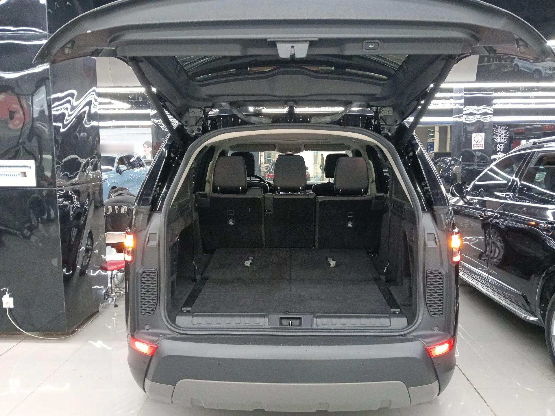Land Rover Discovery 2018 3.0 SC V6 SE — миниатюра 22
