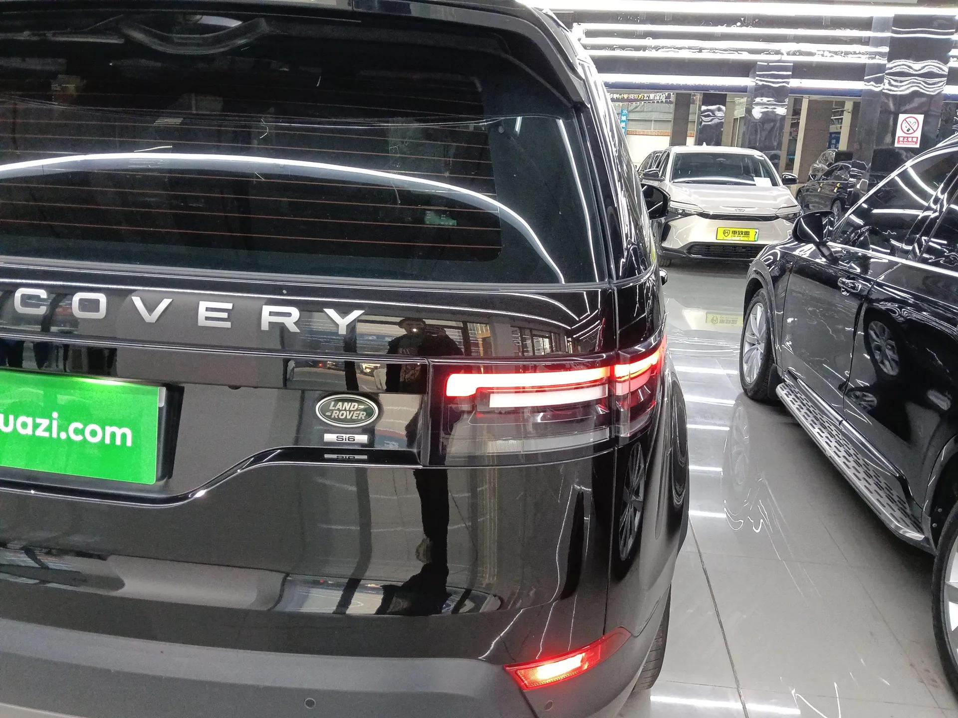 Land Rover Discovery 2018 3.0 SC V6 SE — миниатюра 7