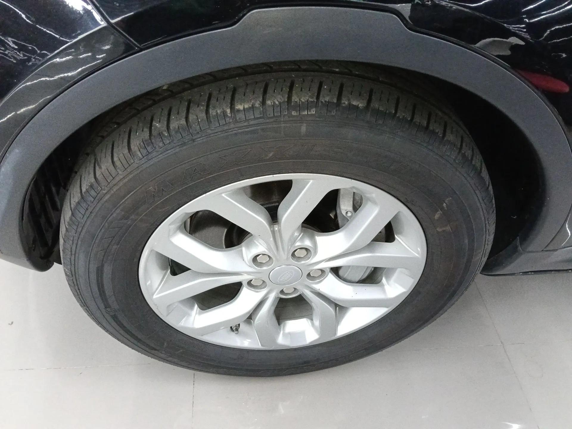 Land Rover Discovery 2018 3.0 SC V6 SE — миниатюра 8