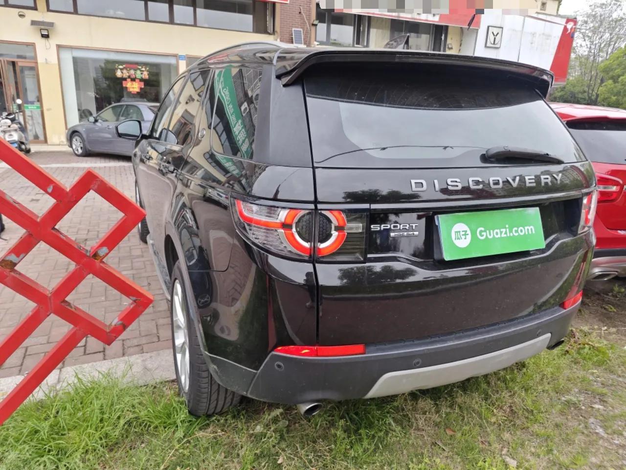 Land Rover Discovery Sport 2017 2.0T HSE — миниатюра 4