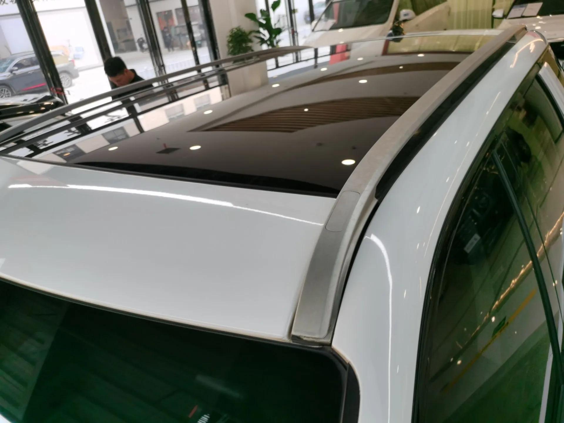 Land Rover Discovery Sport 2018 240 PS PURE Edition — миниатюра 11