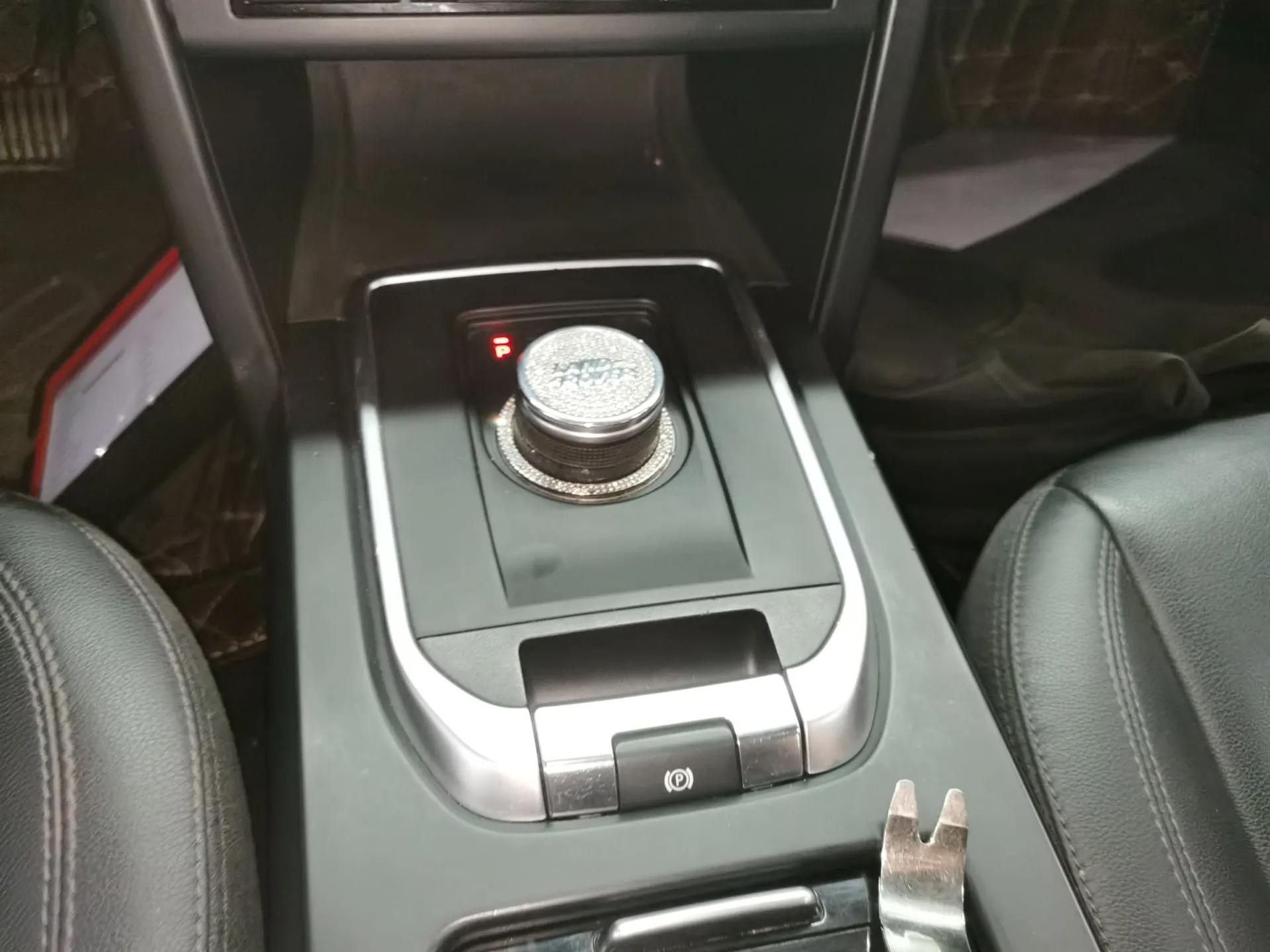 Land Rover Discovery Sport 2018 240 PS PURE Edition — миниатюра 17