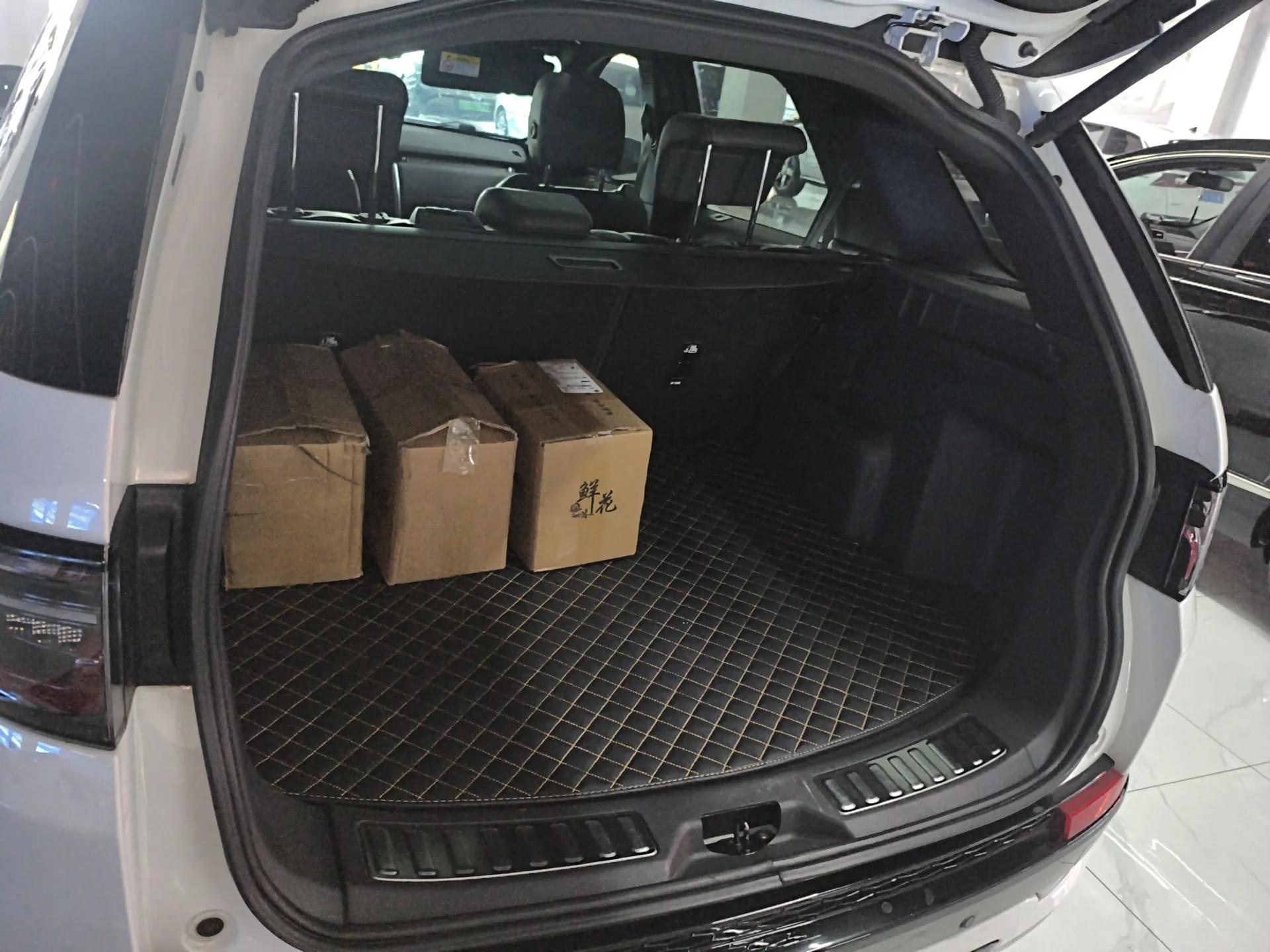 Land Rover Discovery Sport 2020 249 PS R-Dynamic Performance Edition — миниатюра 22