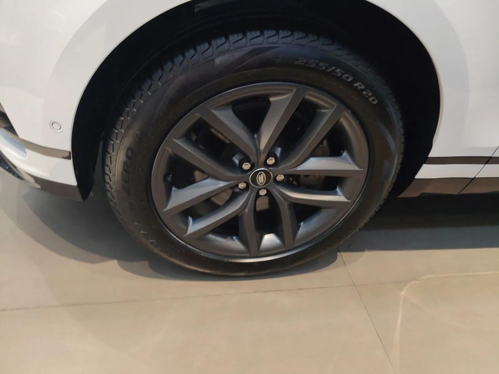 Land Rover Range Velar 2024 Dynamic SE — миниатюра 8