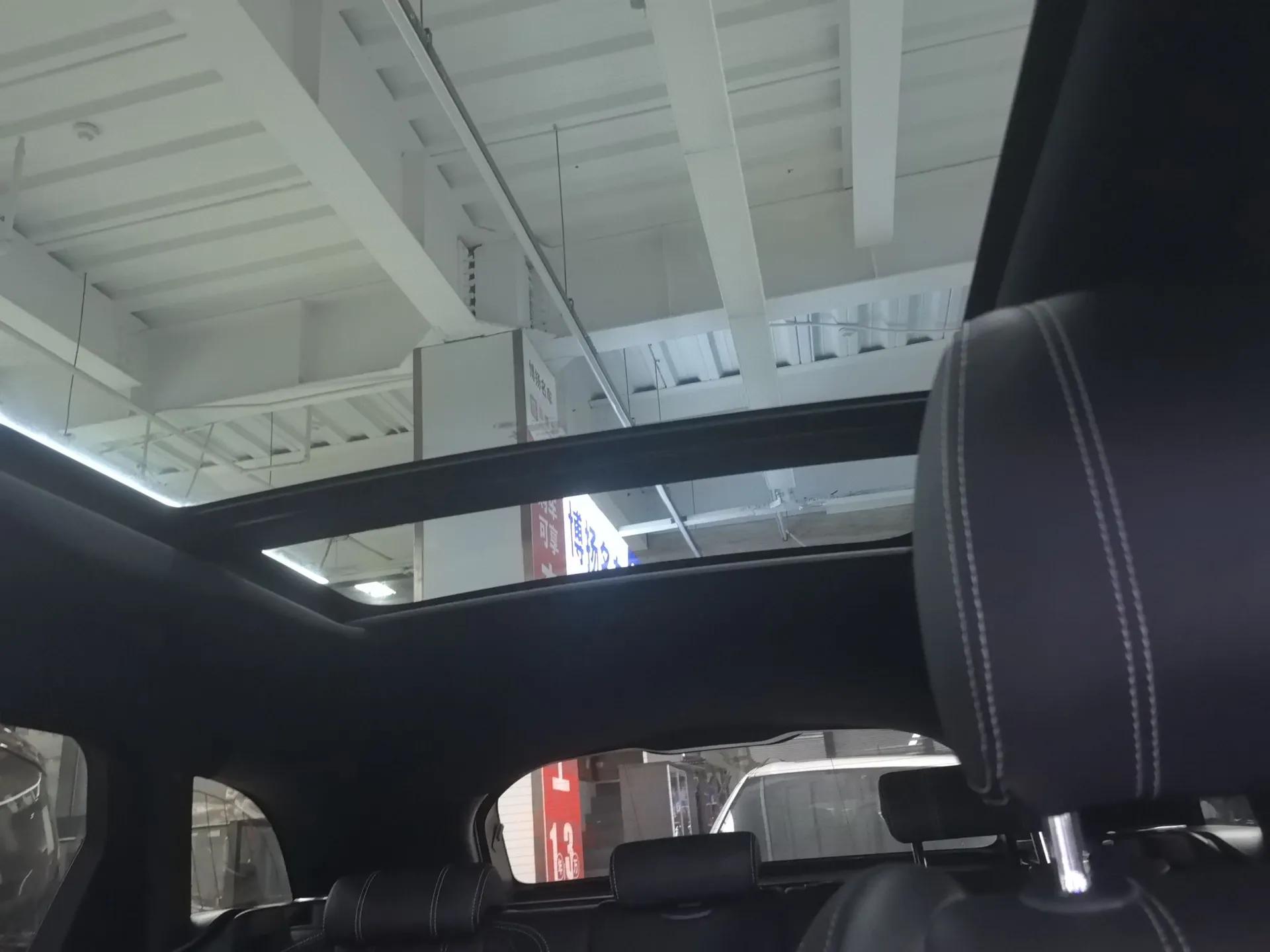 Land Rover Range Velar 2018 P380 R-DYNAMIC SE — миниатюра 21