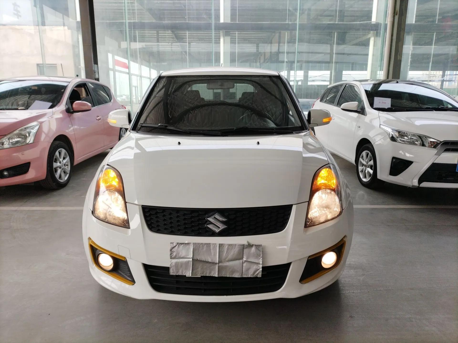 Suzuki Swift 2014 1.5L Automatic Fashion Edition — миниатюра 2