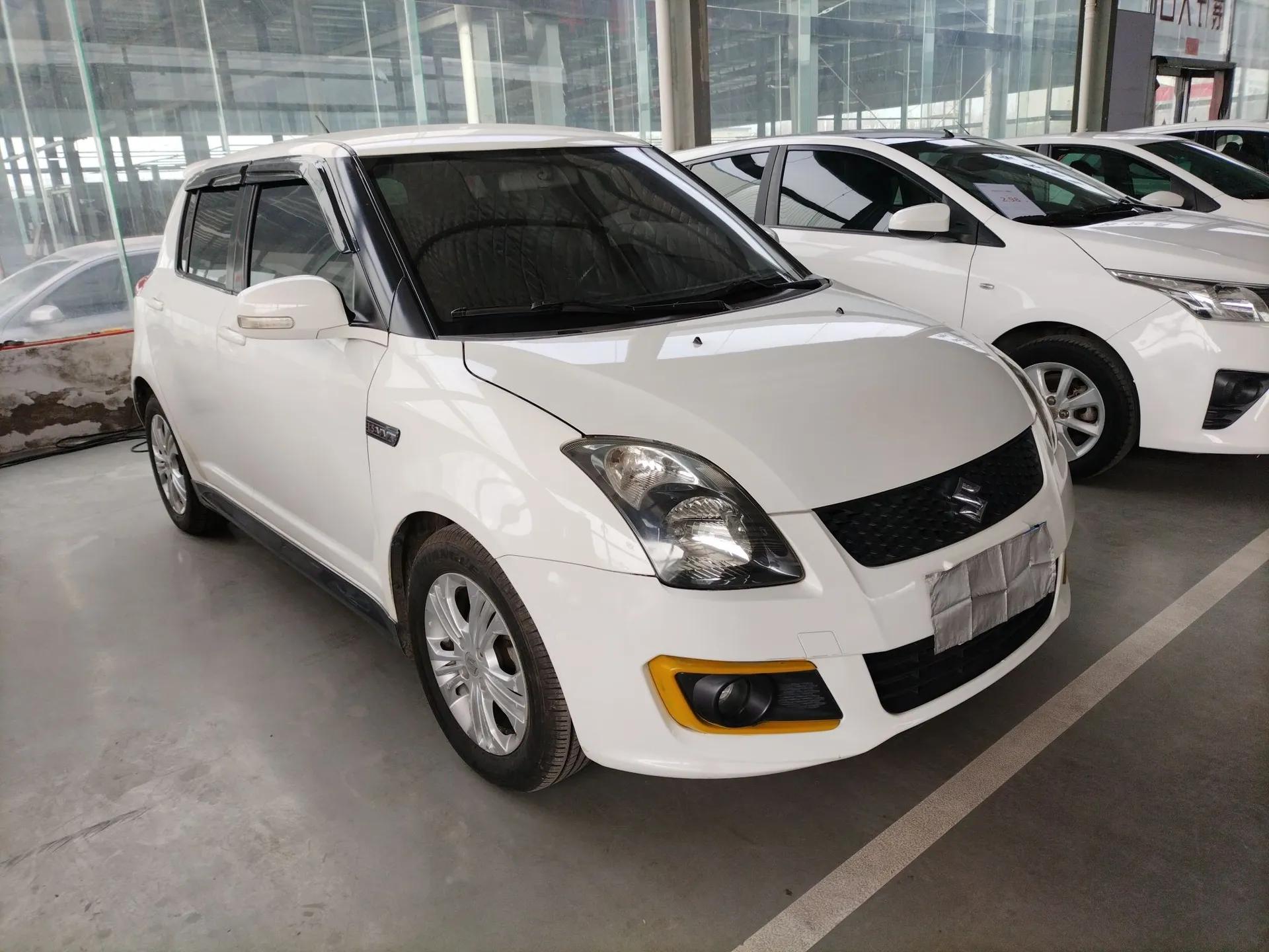 Suzuki Swift 2014 1.5L Automatic Fashion Edition — миниатюра 3