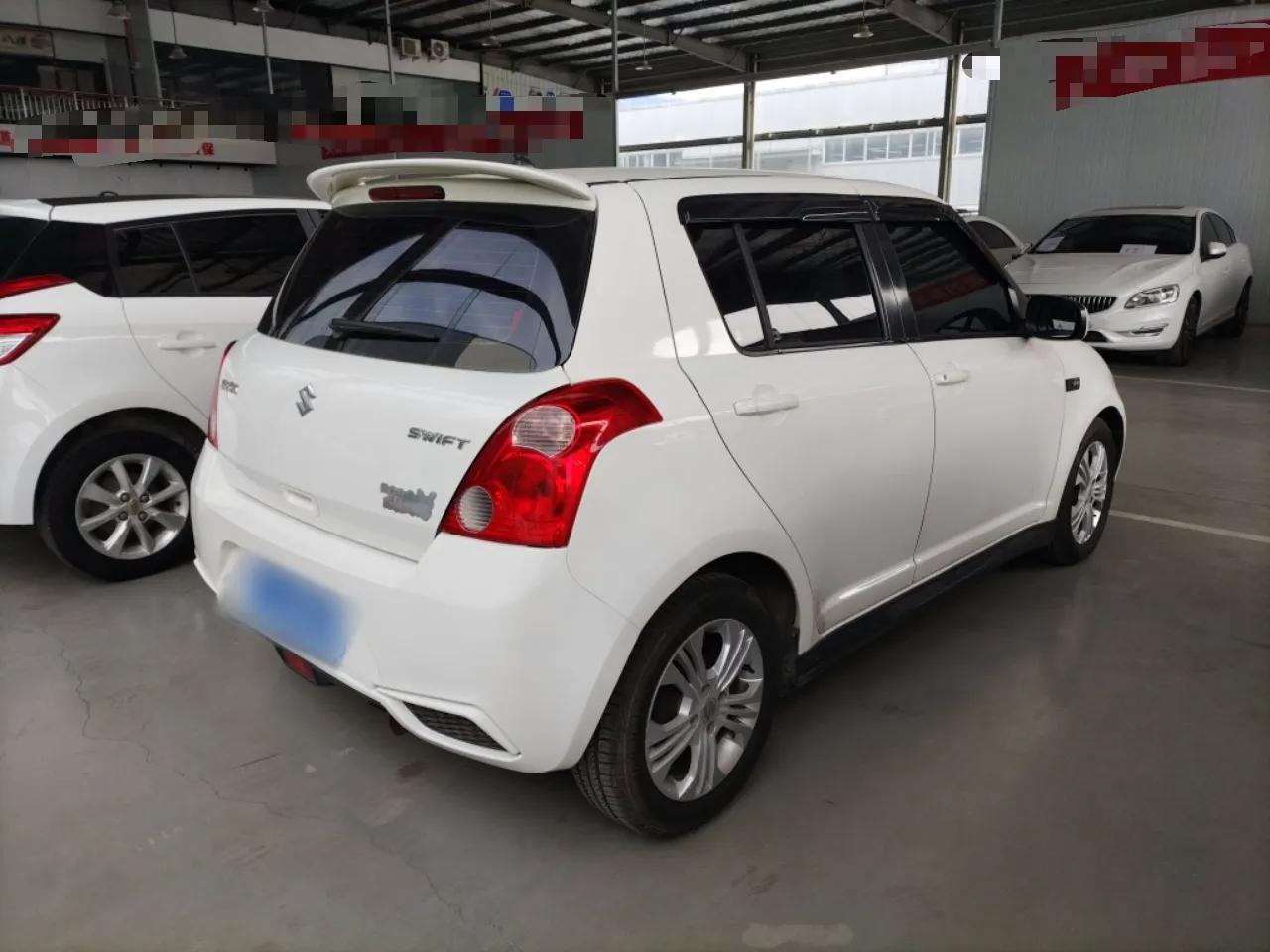 Suzuki Swift 2014 1.5L Automatic Fashion Edition — миниатюра 6