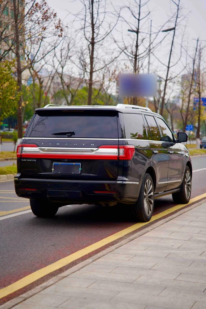 Lincoln Navigator 2018 3.5T Prestige Version China V Emission Standard — миниатюра 4