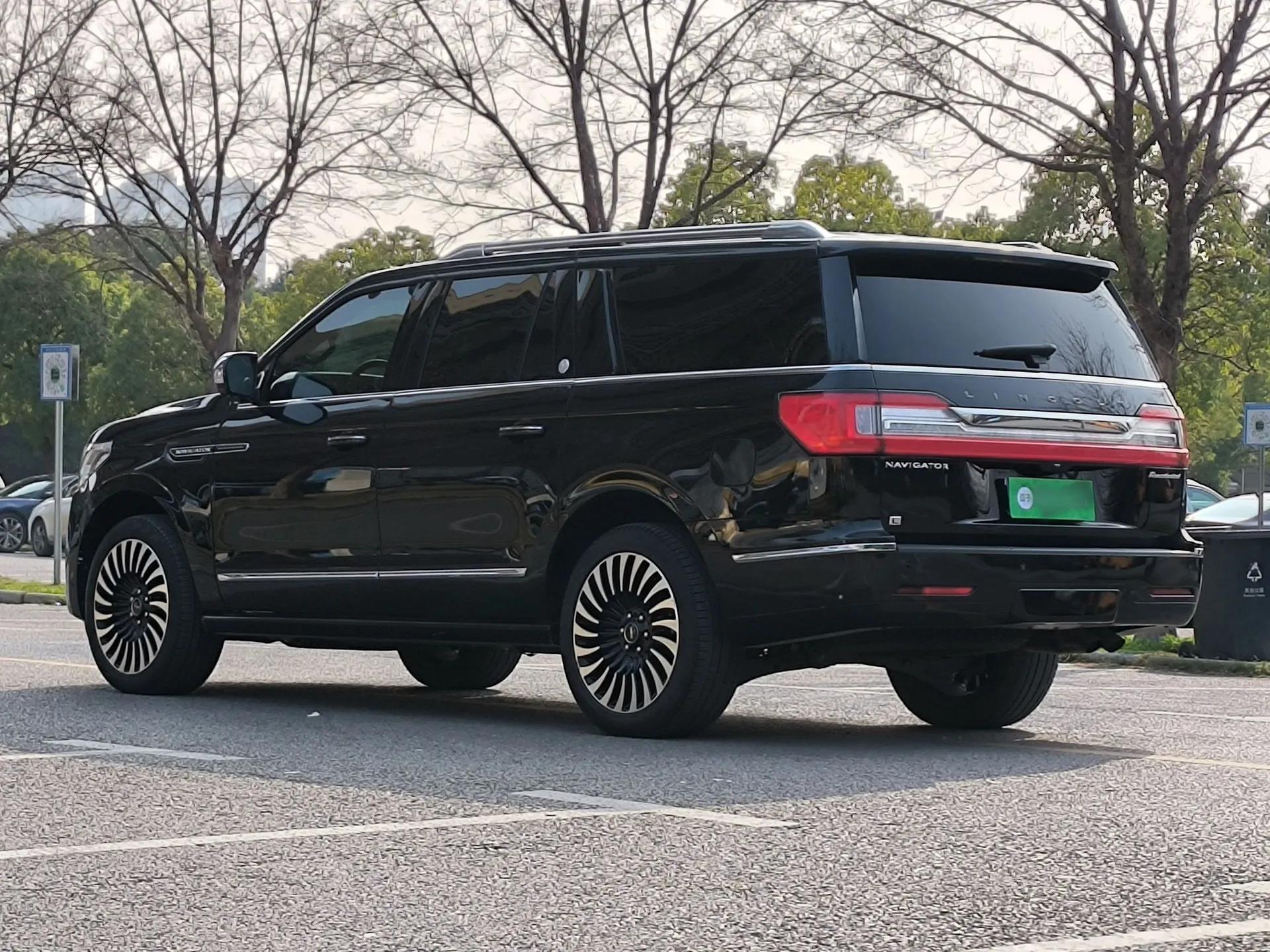Lincoln Navigator 2020 3.5T Long-Wheelbase Presidential Edition — миниатюра 7