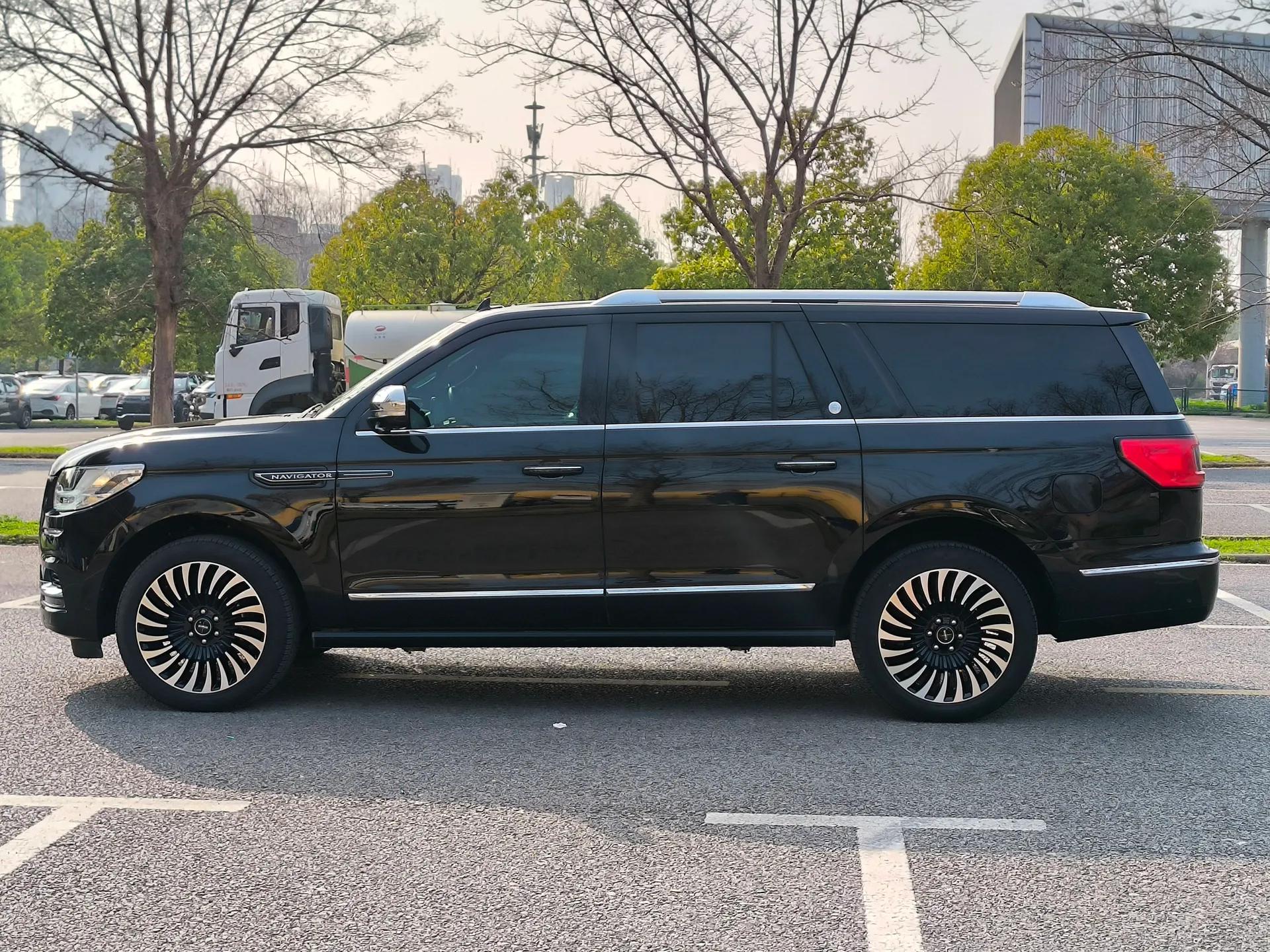 Lincoln Navigator 2020 3.5T Long-Wheelbase Presidential Edition — миниатюра 8