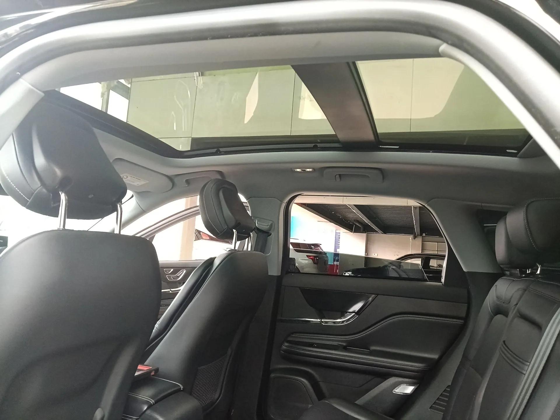 Lincoln Corsair 2022 Revised Version 2.0T Two-Wheel Drive Premium Edition — миниатюра 21