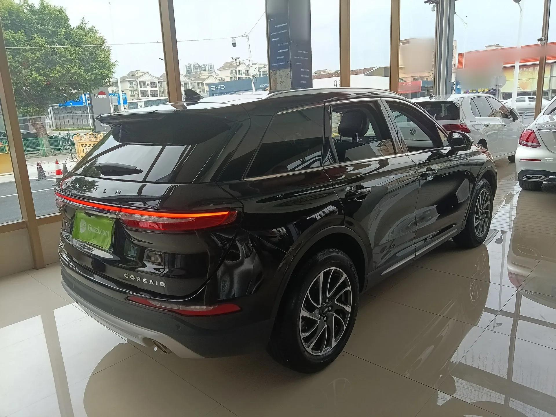 Lincoln Corsair 2022 Revised Version 2.0T Two-Wheel Drive Premium Edition — миниатюра 6