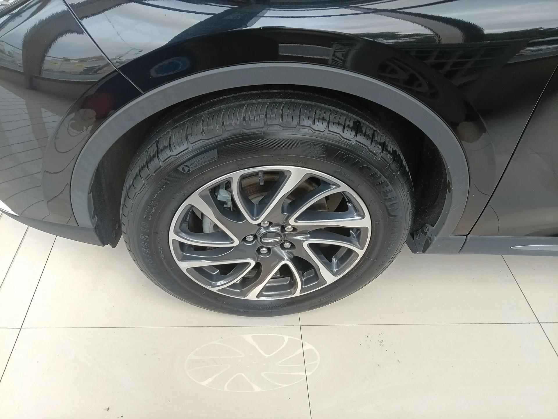 Lincoln Corsair 2022 Revised Version 2.0T Two-Wheel Drive Premium Edition — миниатюра 8