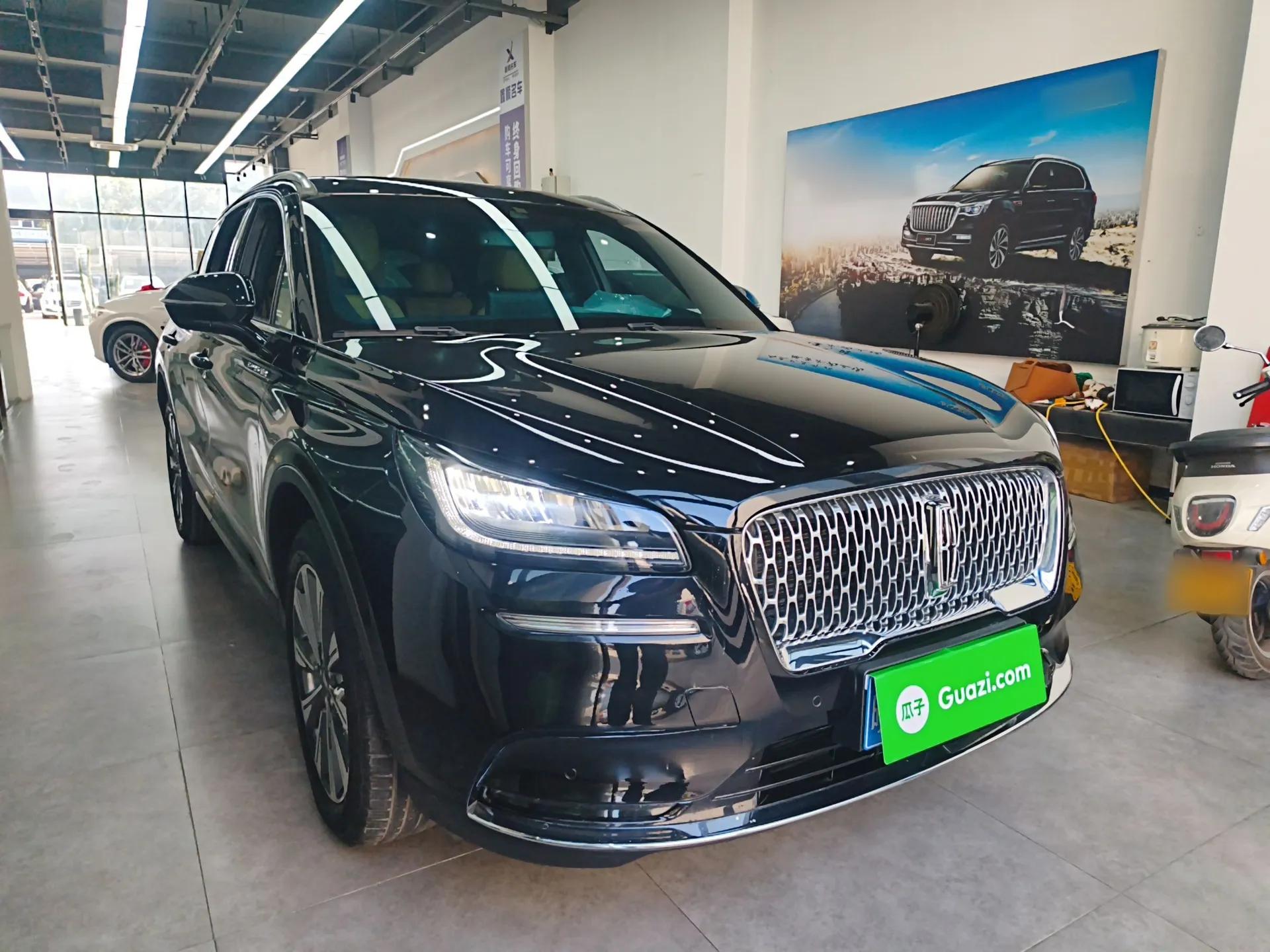 Lincoln Corsair 2022 2.0T Two-Wheel Drive Luxury Edition — миниатюра 4