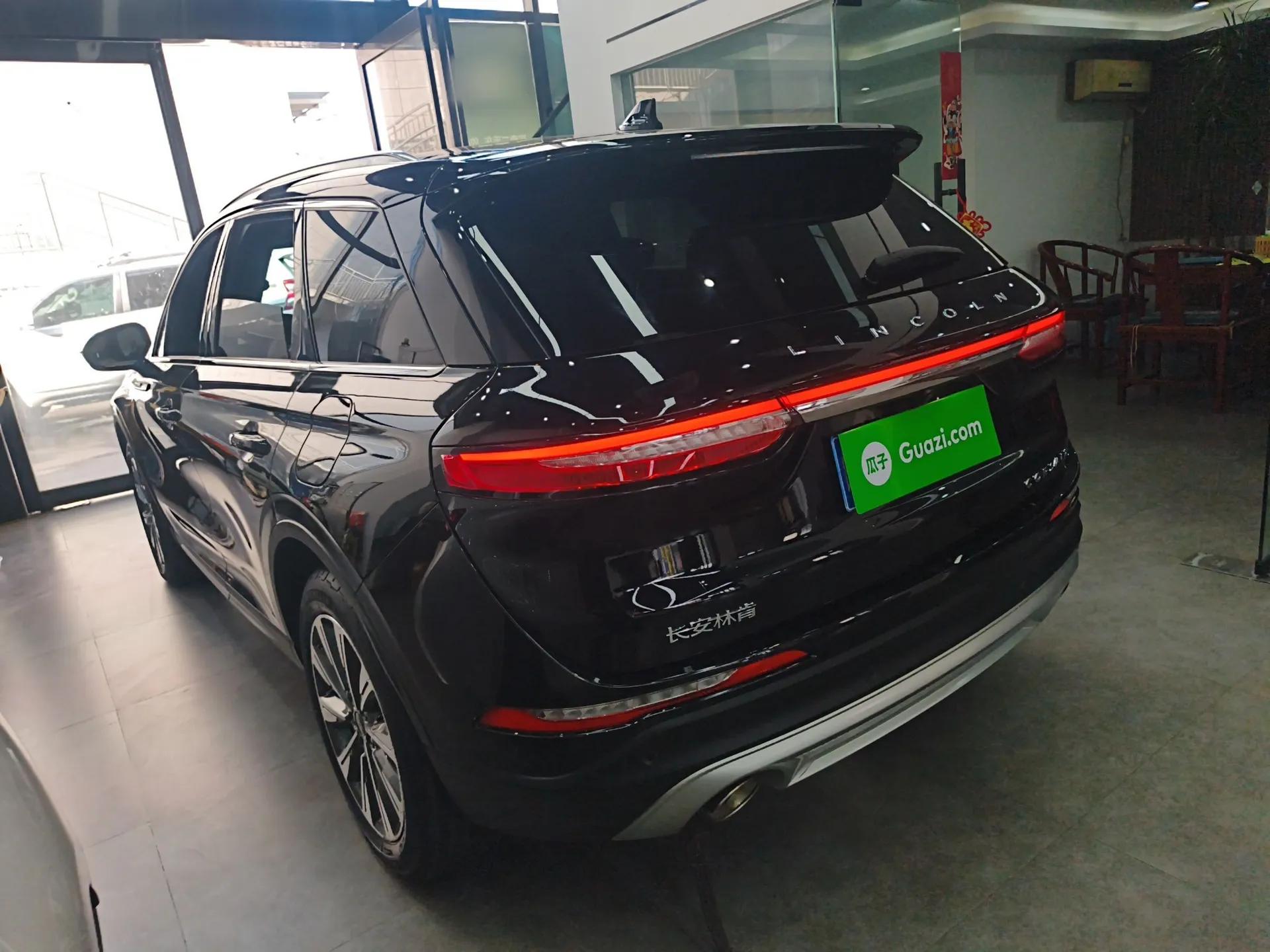 Lincoln Corsair 2022 2.0T Two-Wheel Drive Luxury Edition — миниатюра 5