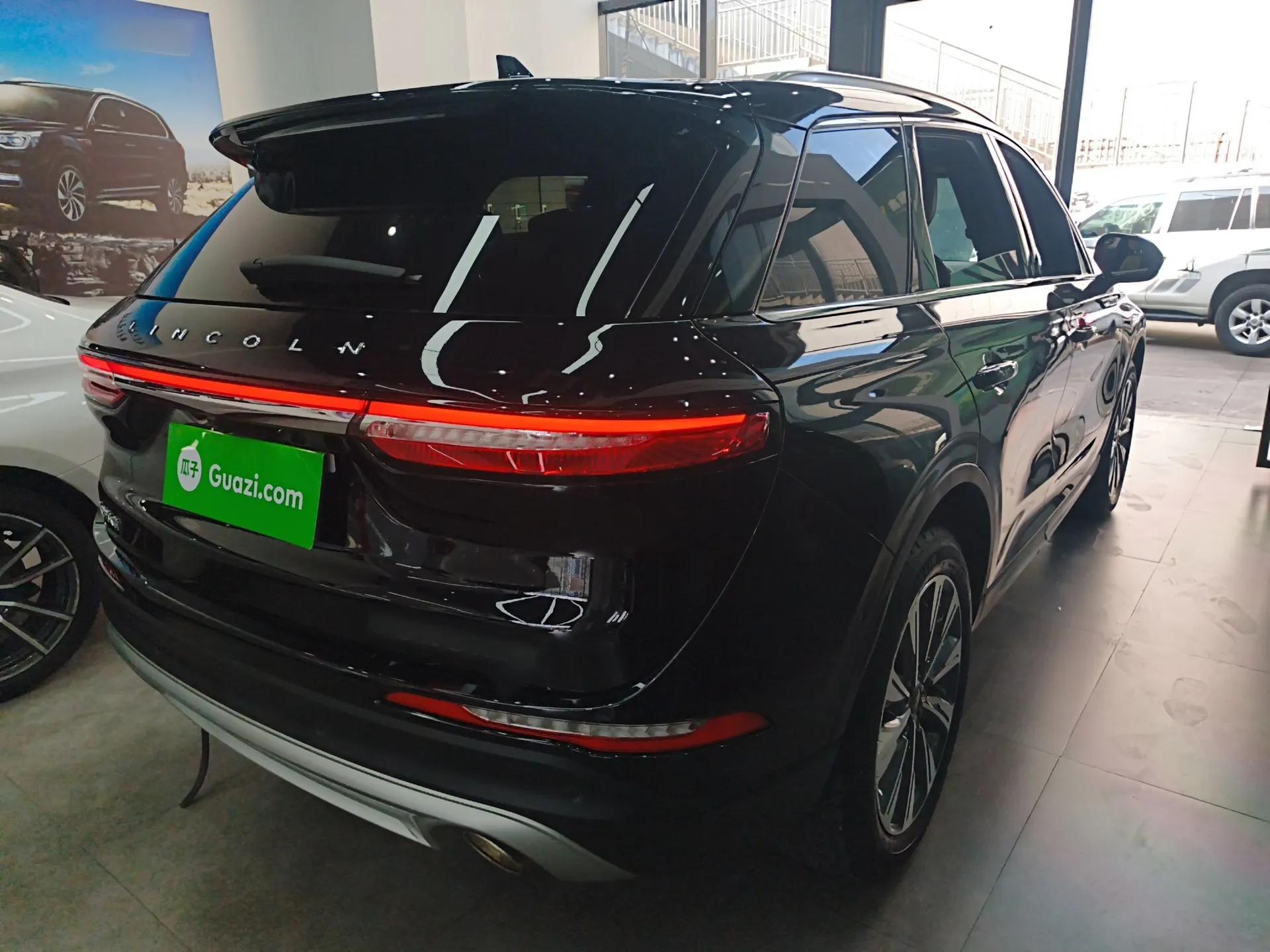 Lincoln Corsair 2022 2.0T Two-Wheel Drive Luxury Edition — миниатюра 7